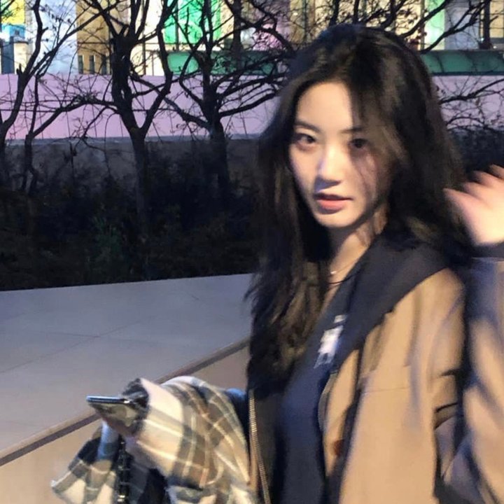 女子高中生